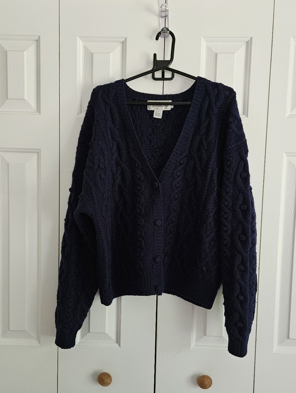 Vintahe Chunky Cable V-Neck Button Cardigan Sweater